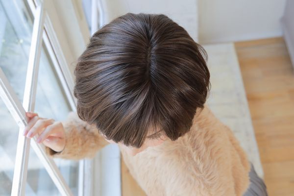 医療用ウィッグの髪の植え方