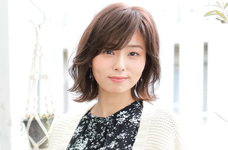 ヘアアイロンでキレイなカールを作る!