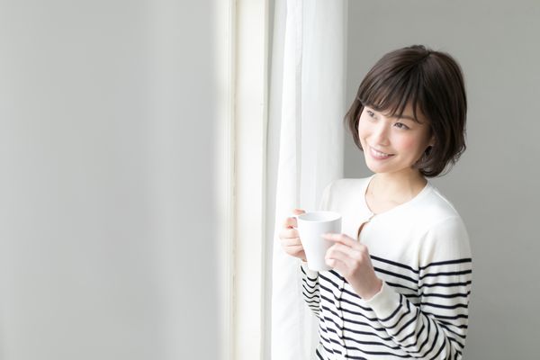 ヘアアイロンをはずしてから、医療用ウィッグの髪をしばらく冷ます