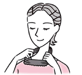 ヘアネットをゴムがついている側を下にして首まで通します