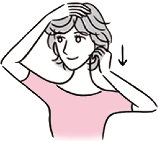 ウィッグを押さえながら襟足部分を下に引っ張りしっかりかぶります