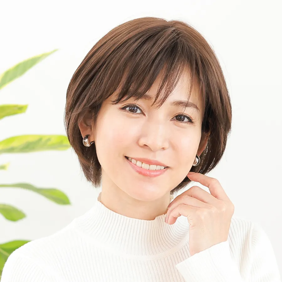 ��×p�E�B�b�O �K�[�����h�V���[�g �_�炩�ȑ����̂���O���ƁA���R�Ɋۂ݂�`���V���G�b�g����i�ȃV���[�g�X�^�C���B�y����������l�̉��������o���܂��B