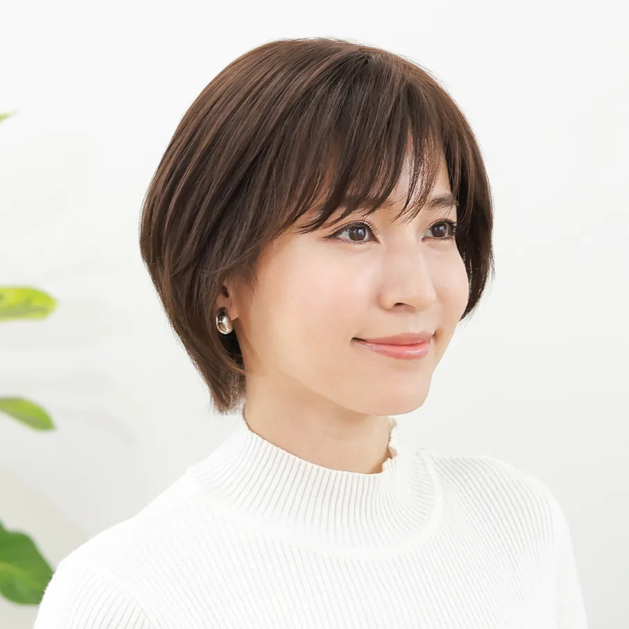 ��×p�E�B�b�O �K�[�����h�V���[�g ���R�ȖїʂƗ������������������͂̃T�C�h�X�^�C���B�����悤�ȃ��C������l�炵�����͋C�����o�B